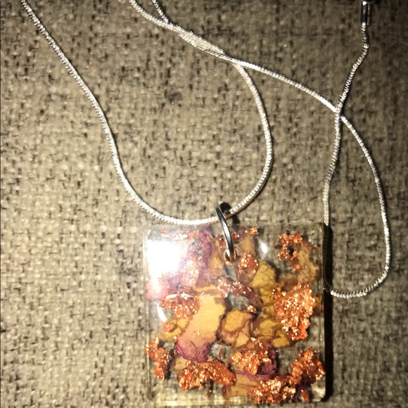Handmade Burnt Rose Petals & Copper Flakes Pressed Flower Resin Square Necklace - Picture 10 of 13